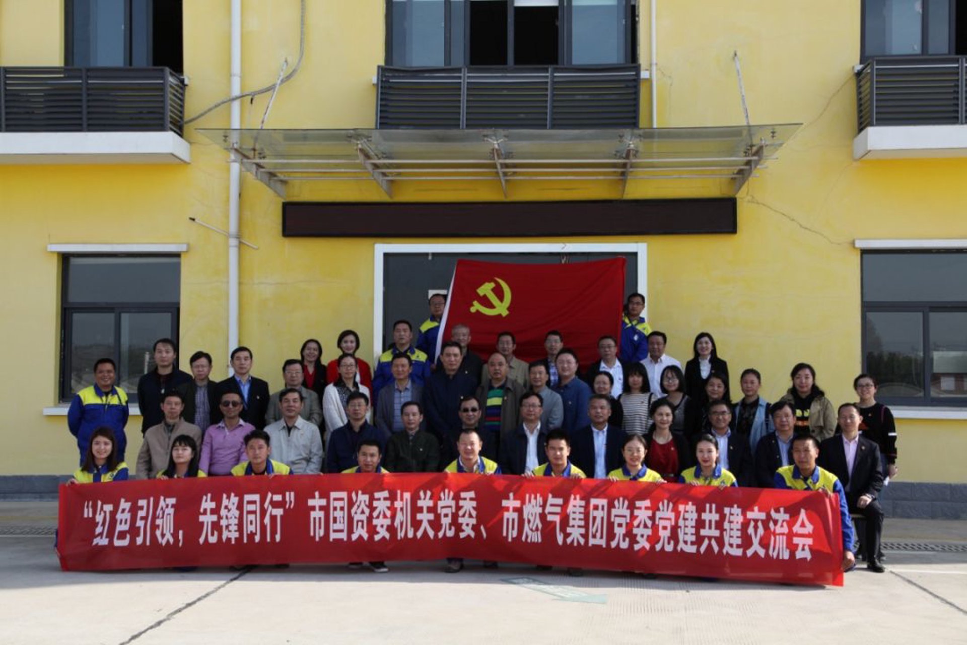 隔离开关与断路器：如何选择更优解？